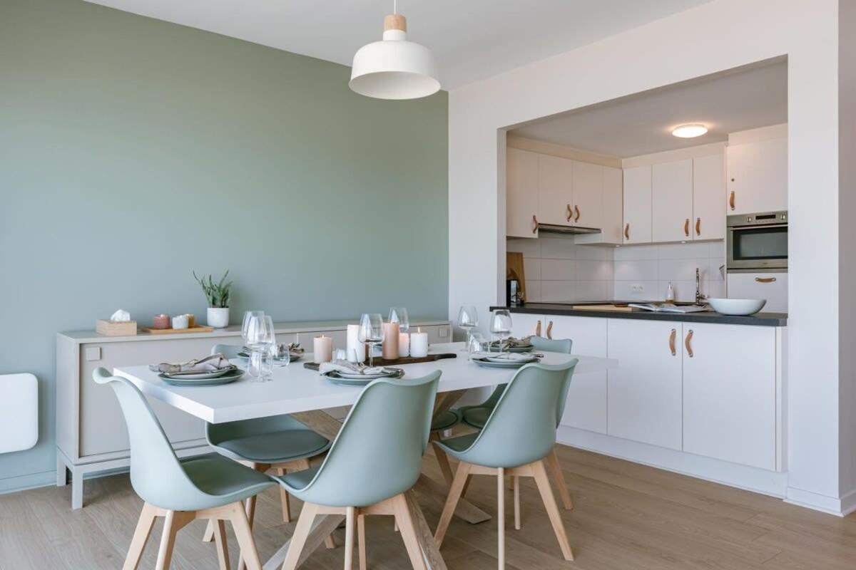 Huswell - Bright Seaview Apartment In Oostende Exterior photo