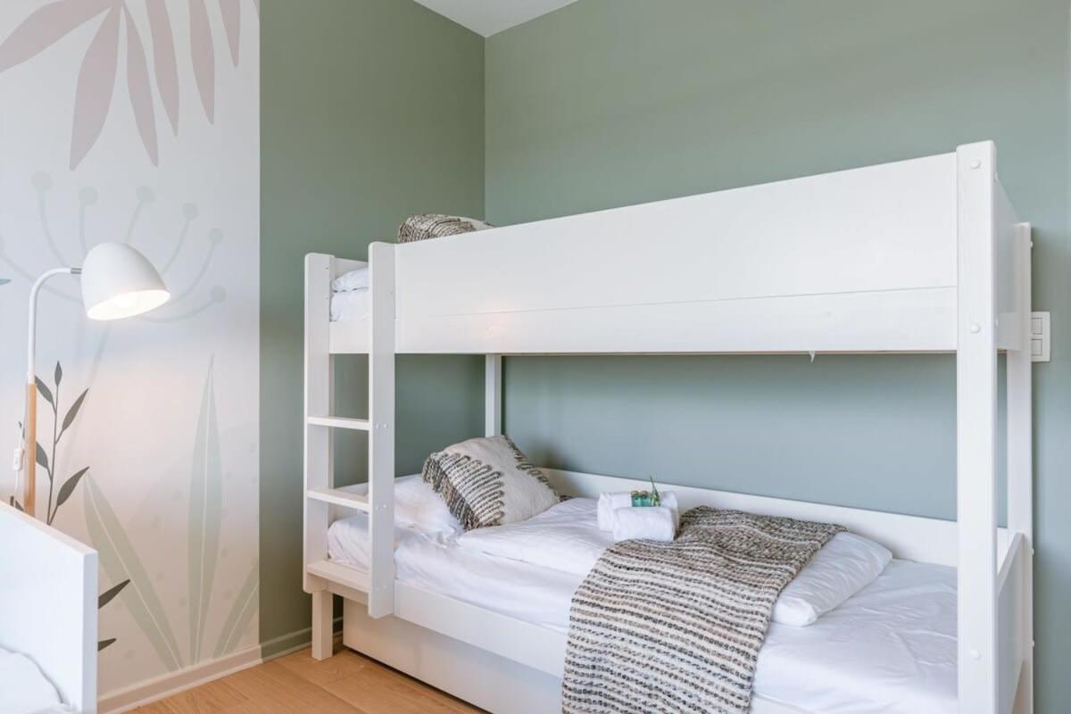 Huswell - Bright Seaview Apartment In Oostende Exterior photo