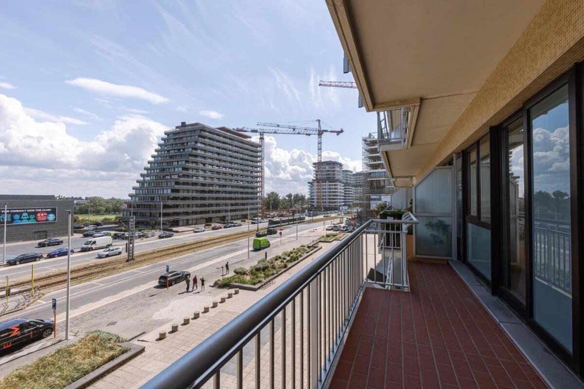 Huswell - Bright Seaview Apartment In Oostende Exterior photo
